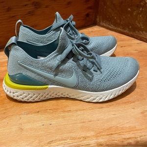 Nike Epic Flyknit React